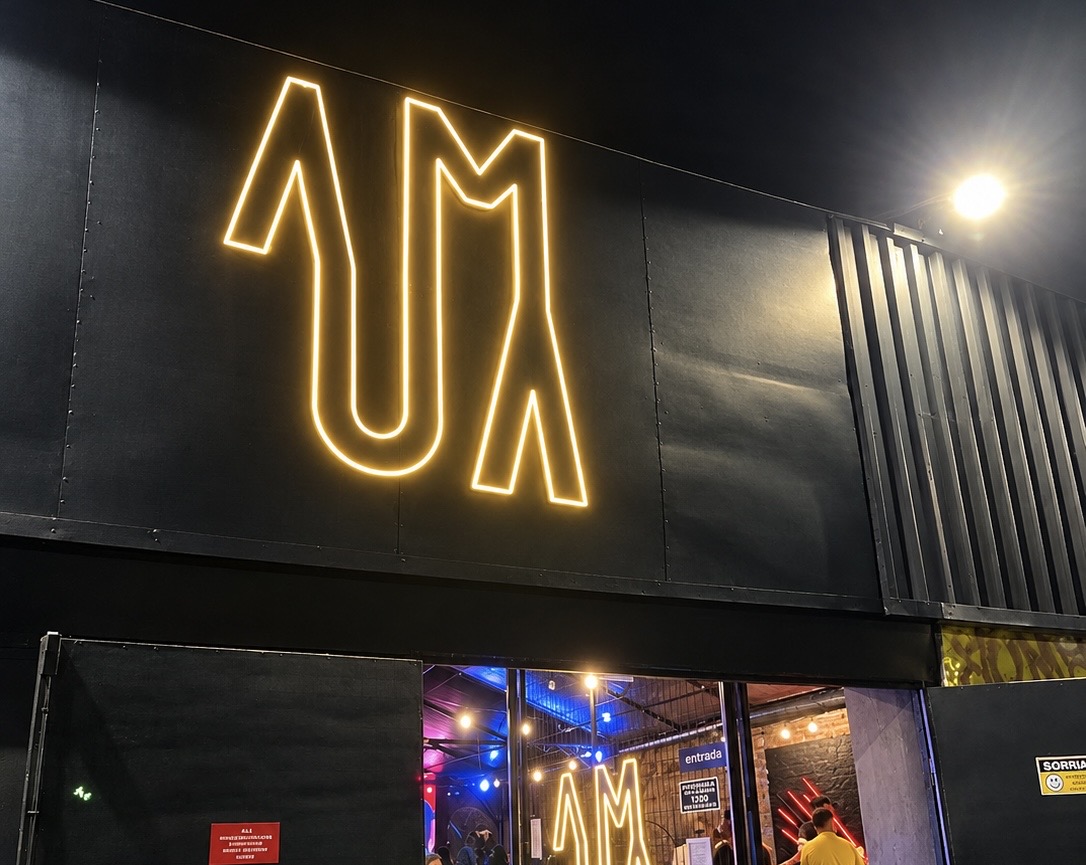 Auma Street Bar